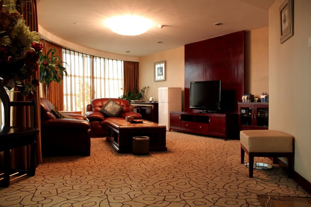 Dynasty International Hotel Kunming Szoba fotó