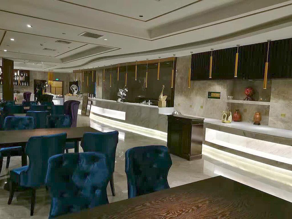 Dynasty International Hotel Kunming Kültér fotó